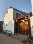 自建楼房两层带院出租随时可看