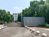 郓城县实验中学东校区院内